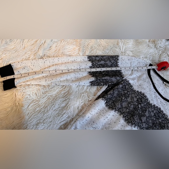 Ladies Eyeshadow Top in White with black splatter & lace Sz x-large - Picture 7 of 10